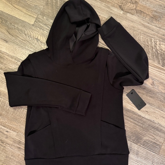 NWT - Nux - Sleek Mia Hoodie - Black - Size L - Picture 1 of 3